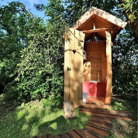Maringotka Wendy Holiday home *